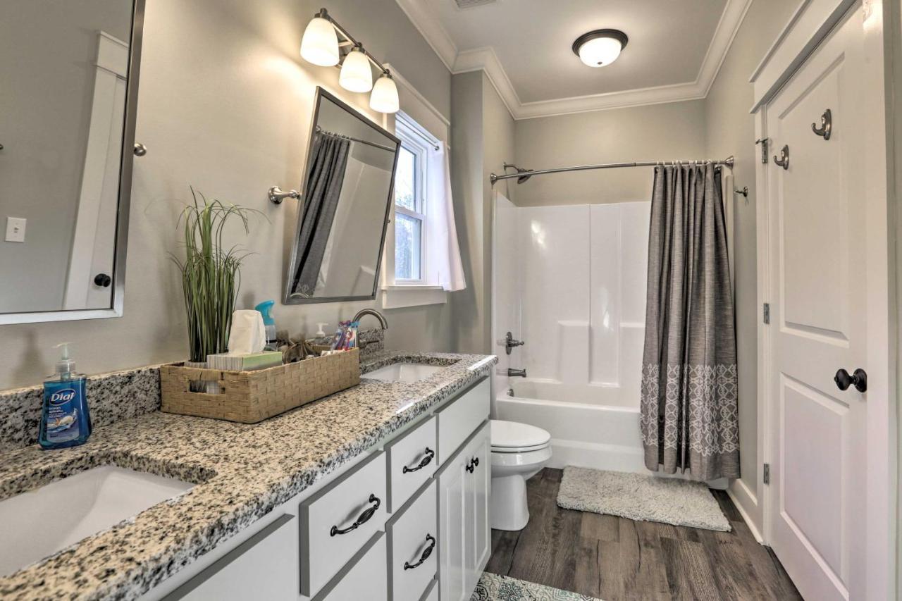White Oak Creek Home With Views, Deck And Pool Access! Eufaula Exterior foto
